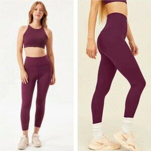 Girlfriend Collective Compressive Crop Leggings Plum M